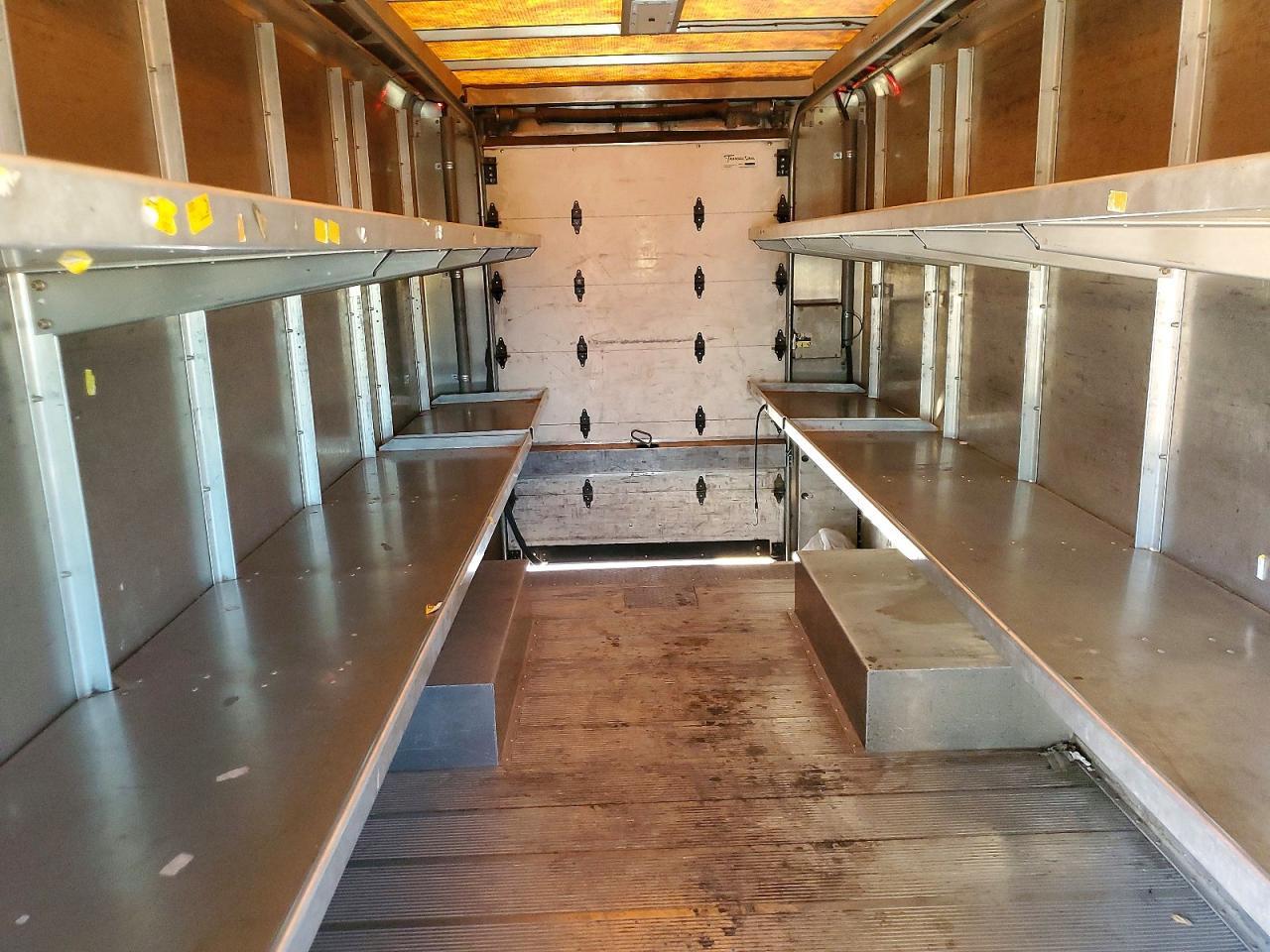 2020 Freightliner MT45G Chassis Delivery Truck