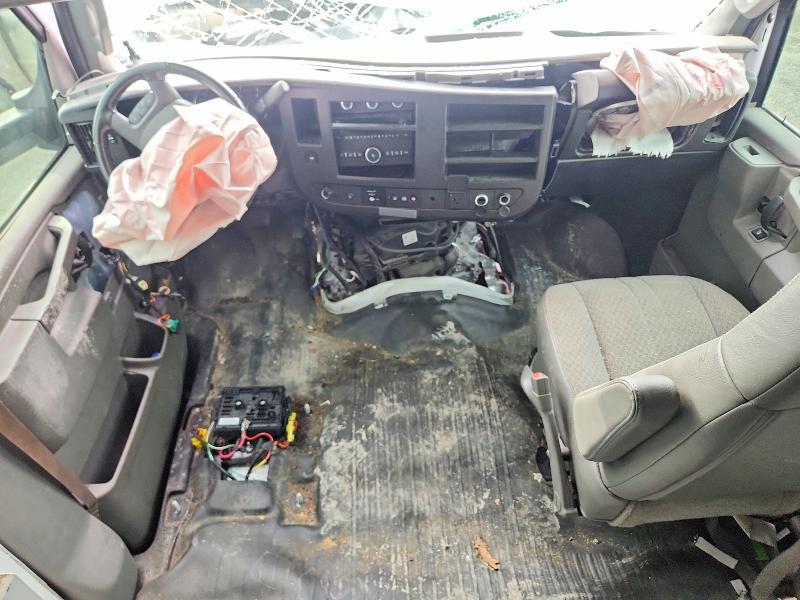 2021 Chev Express G3500