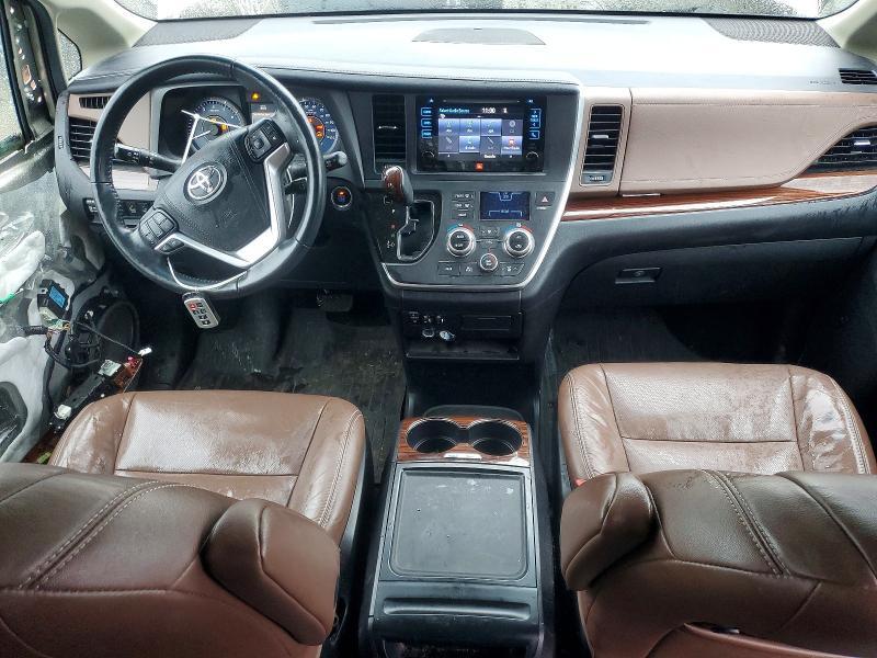 2017 Toyota Sienna Limited 7-passenger