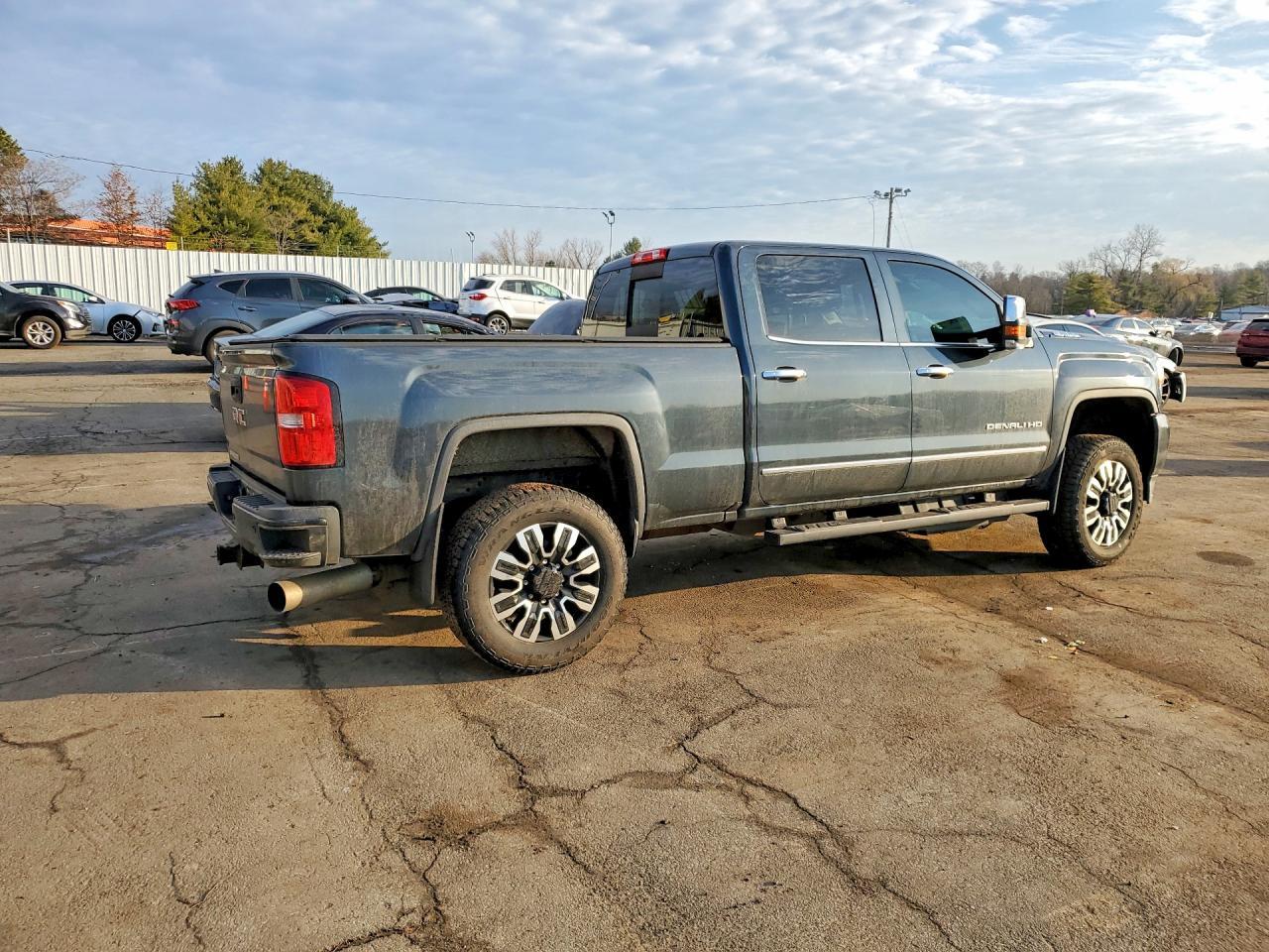 2018 GMC Sierra K2500 Denali