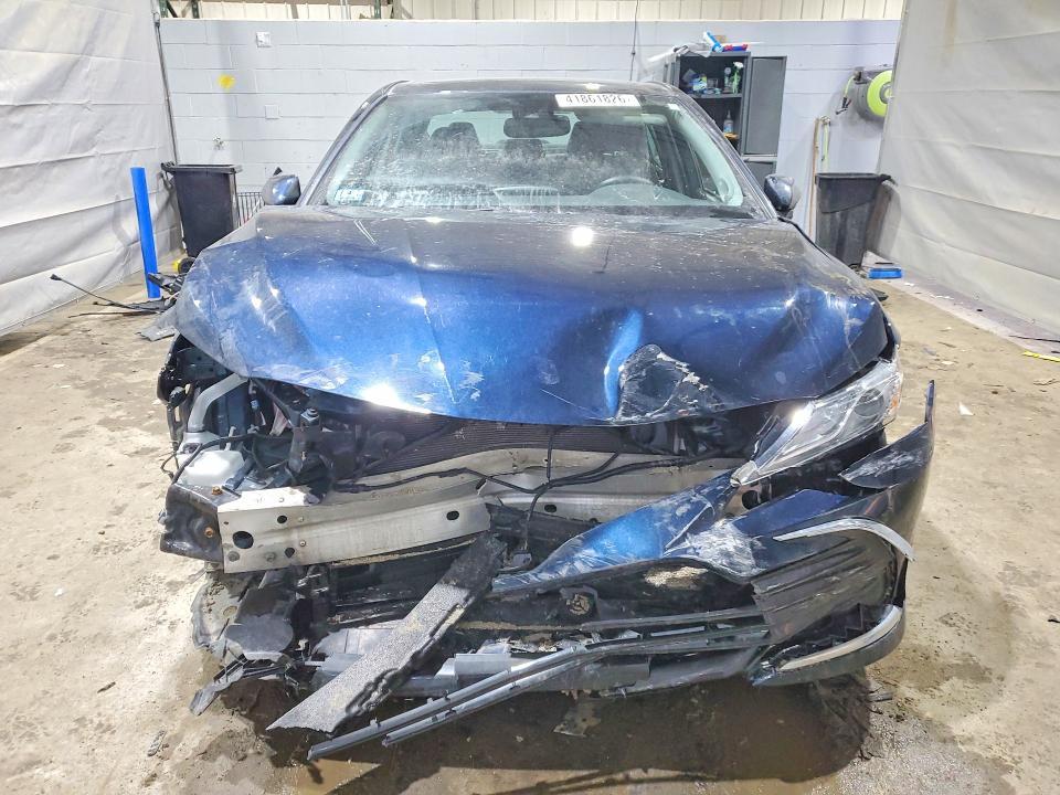 2021 Toyota Camry Hybrid xle