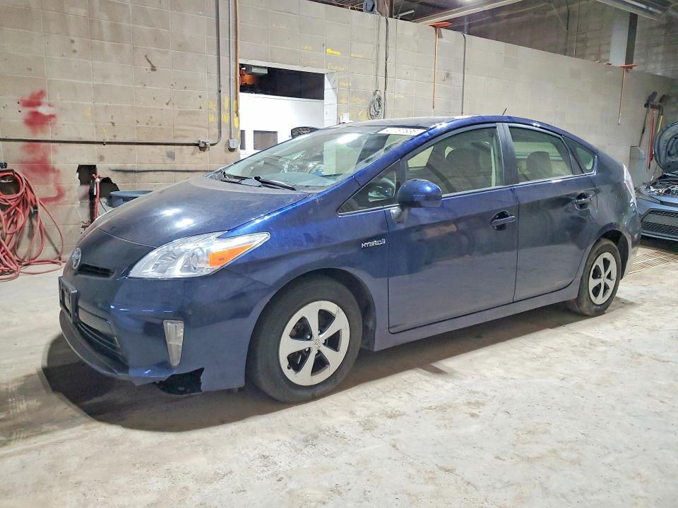 2015 Toyota Prius two