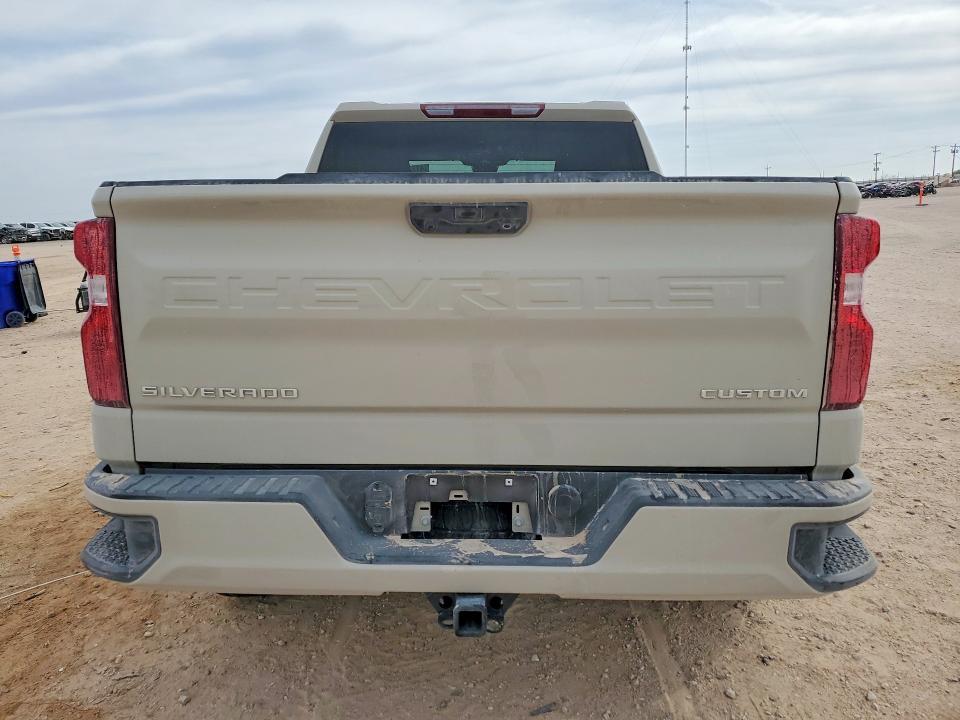 2026 Chevrolet Silverado C1500 Custom