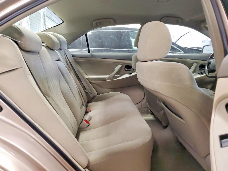 2009 Toyota Camry le