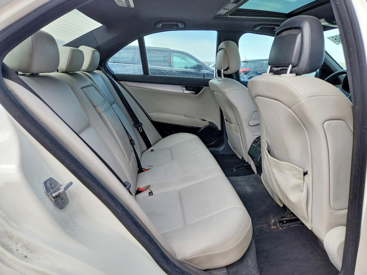 2010 Mercedes-Benz C300