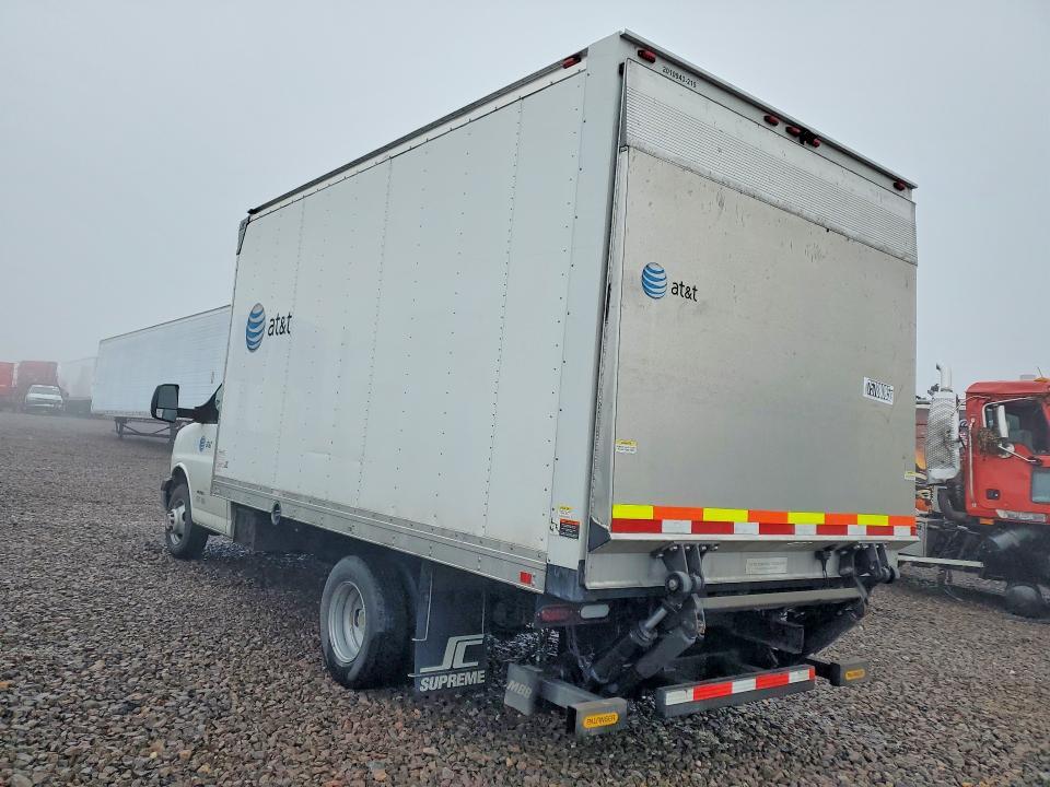 2018 Chevrolet Express BOX Truck