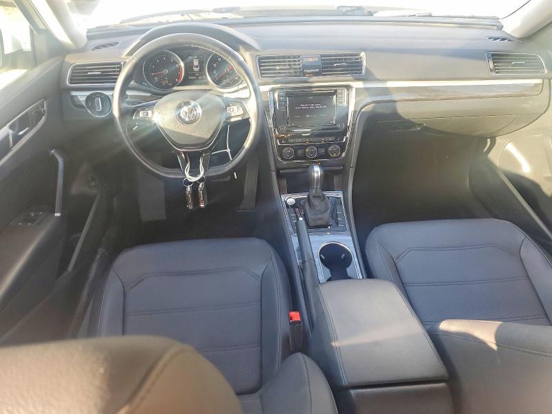 2018 Volkswagen Passat se