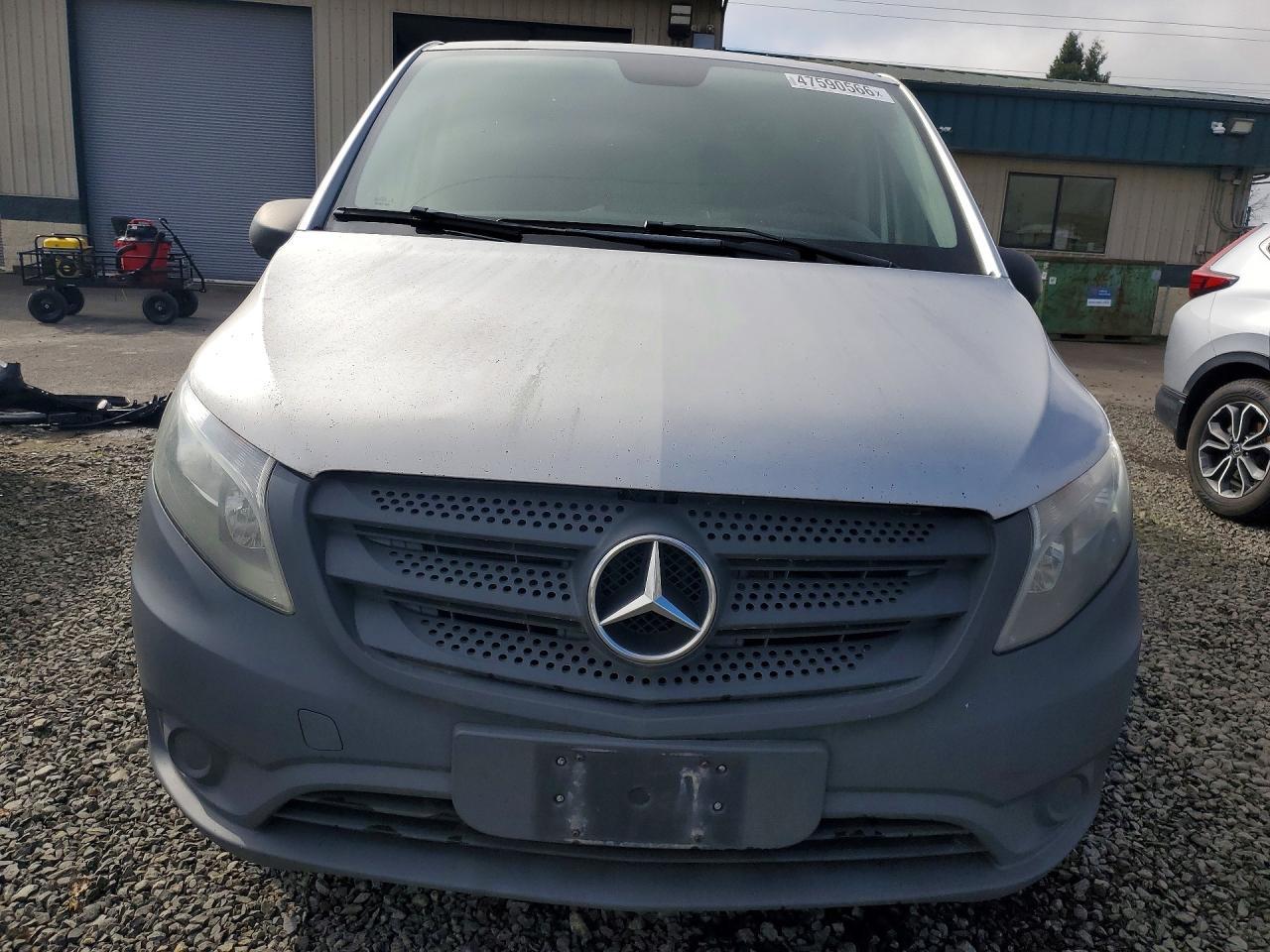 2016 Mercedes-Benz Metris