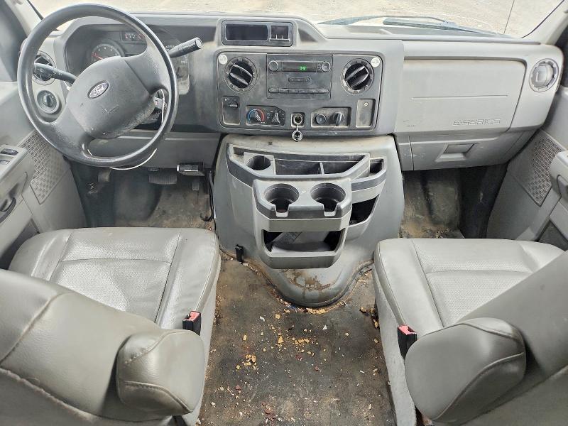 2014 Ford Econoline E250 van