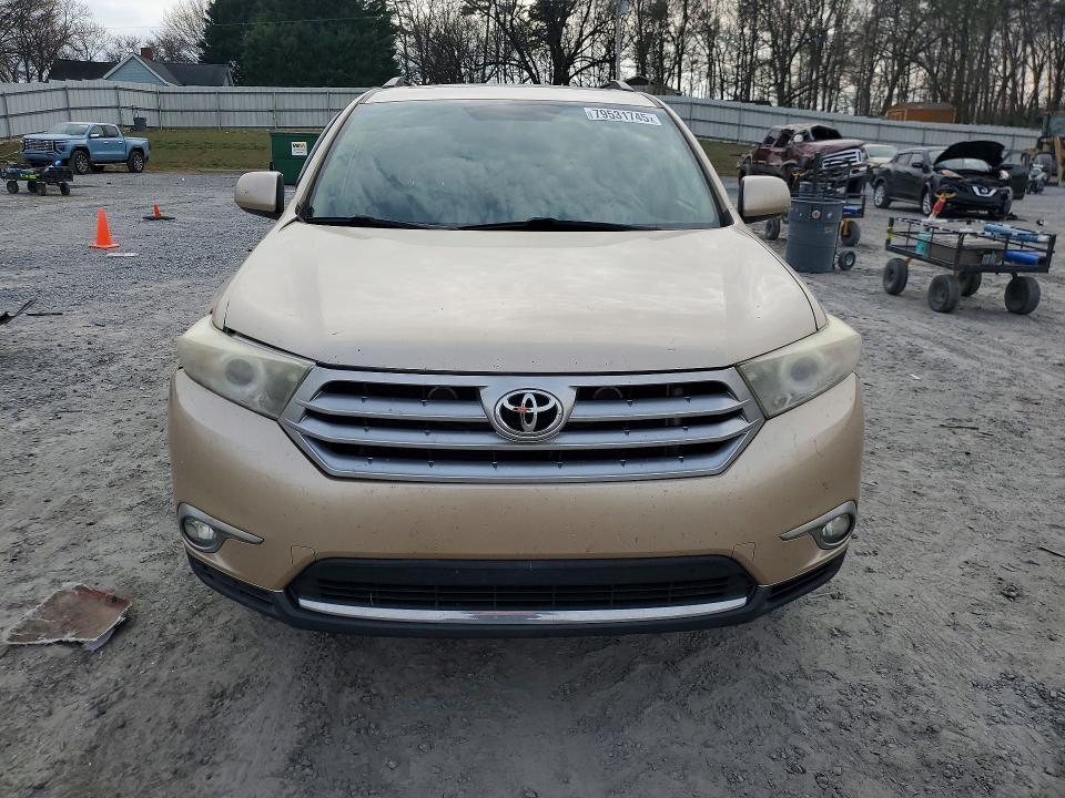 2012 Toyota Highlander se
