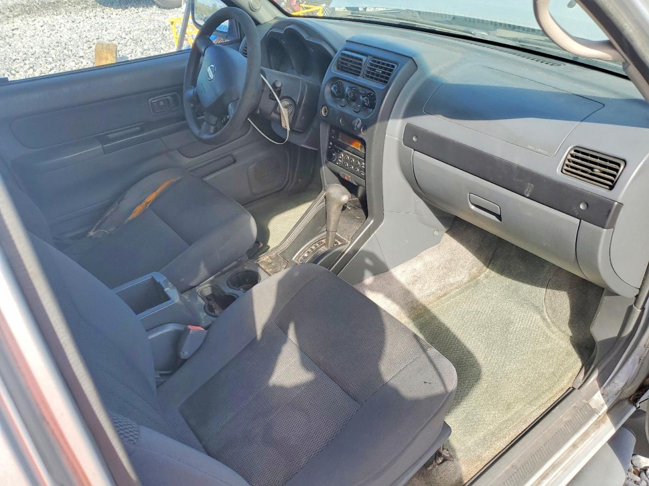 2002 Nissan Frontier XE-V6