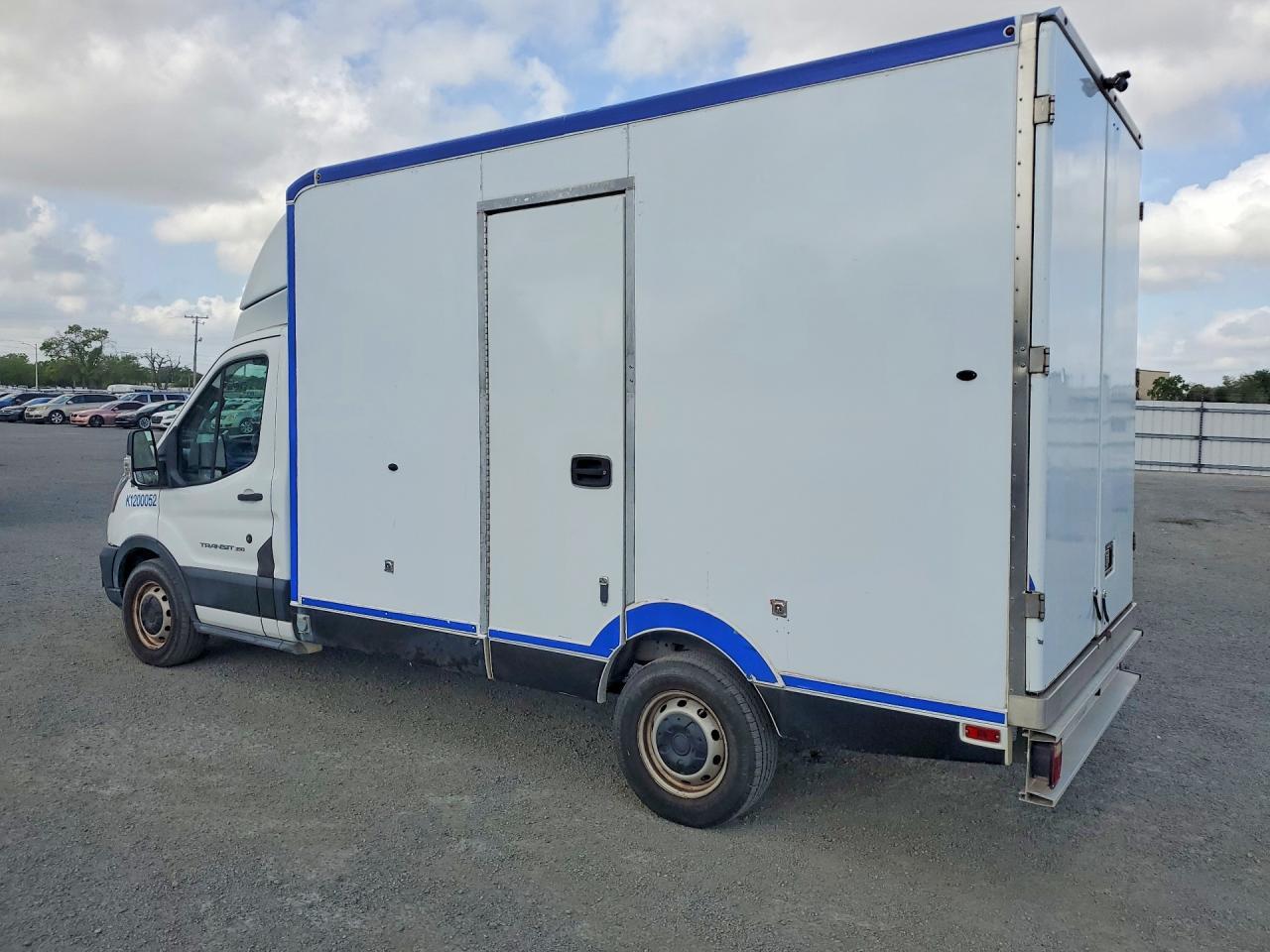 2020 Ford Transit 350 Delivery Truck
