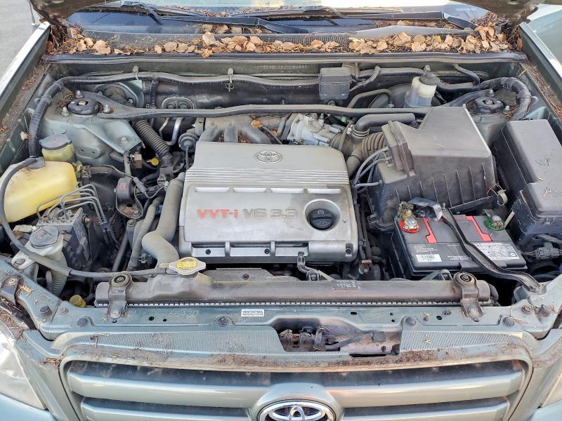 2005 Toyota Highlander Base