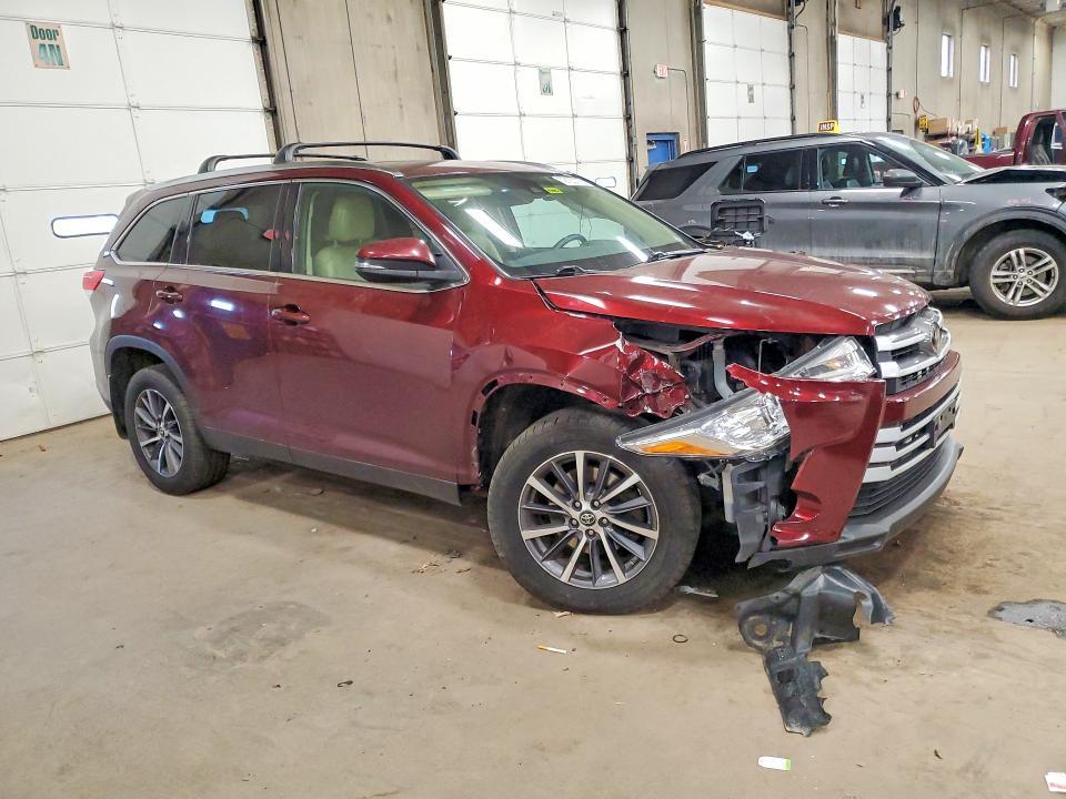 2019 Toyota Highlander xle