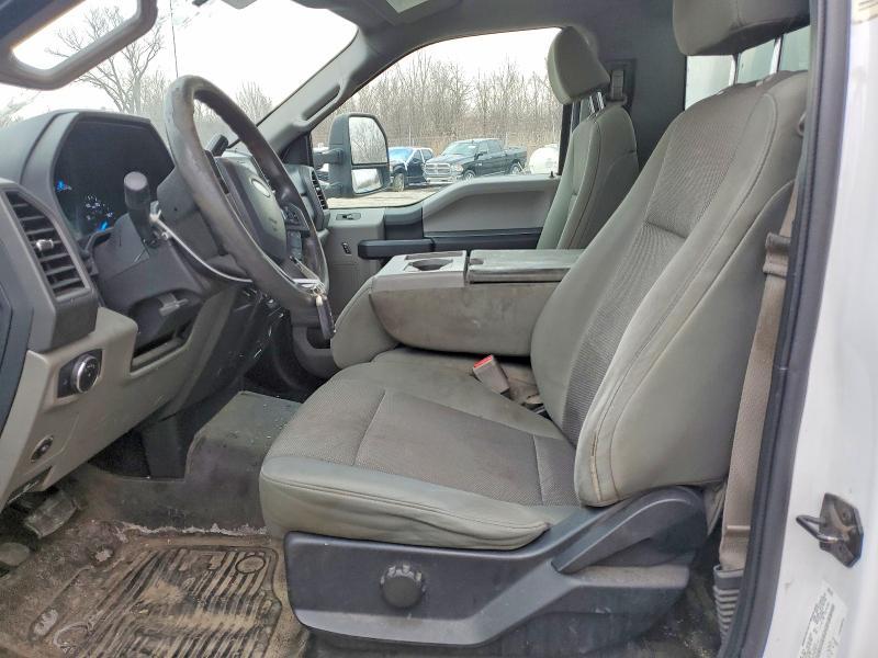2017 Ford F550 Super Duty box Truck