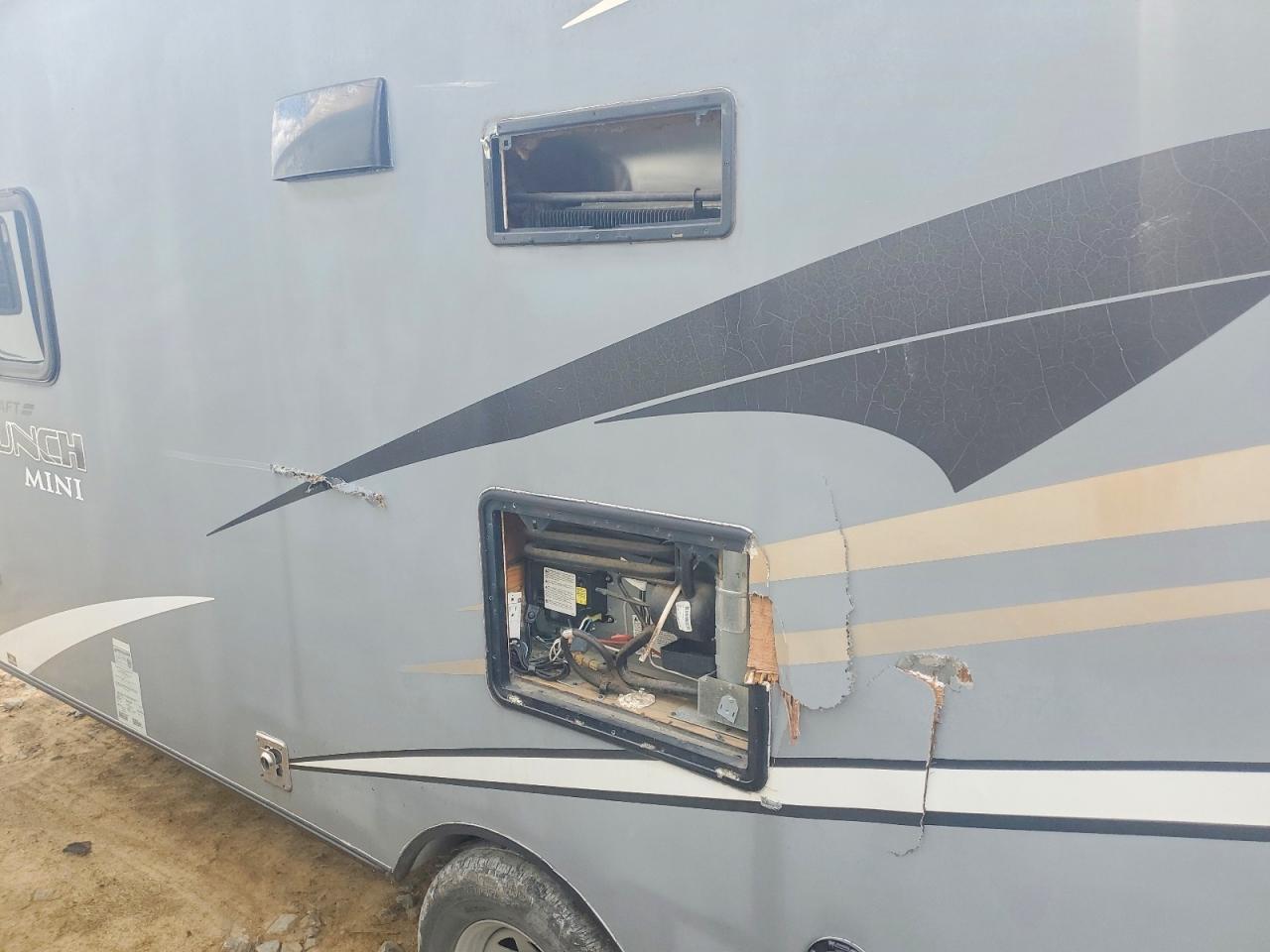 2017 Starcraft Autumn Ar Recreational Vehicle (RV)