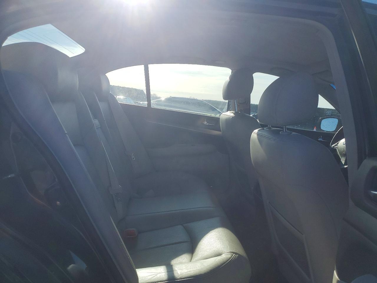 2012 Infiniti G25 Sedan x