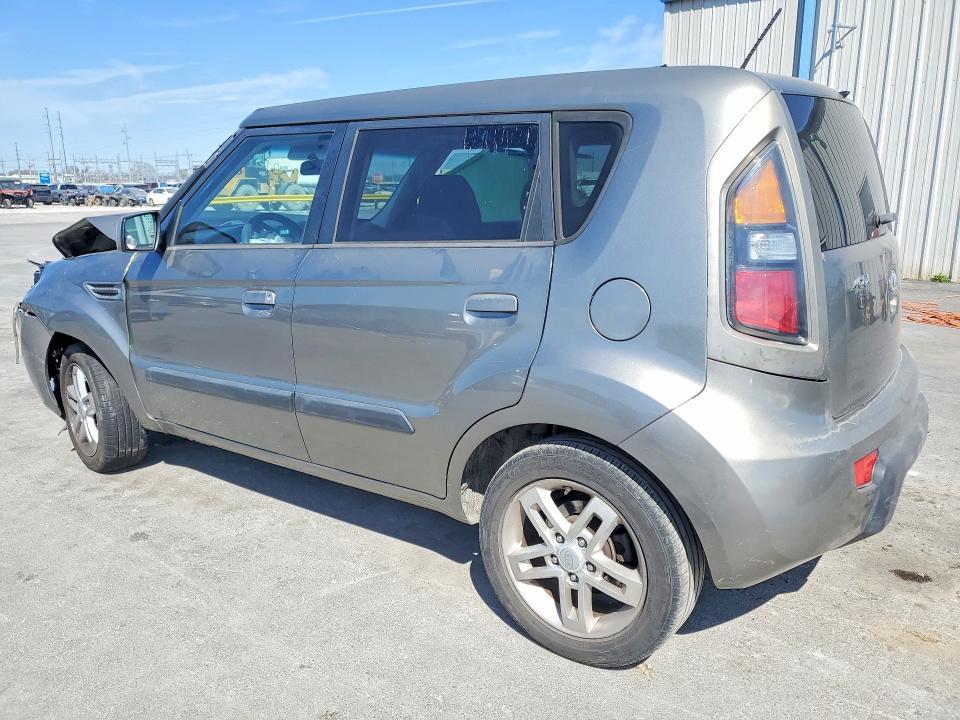 2010 KIA Soul +