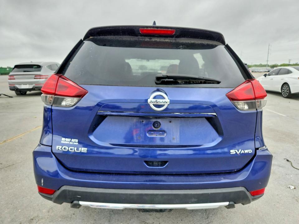2017 Nissan Rogue sv