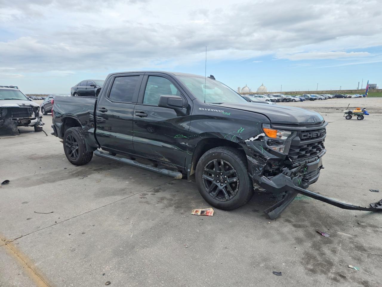 2022 Chevrolet Silverado C1500 Custom