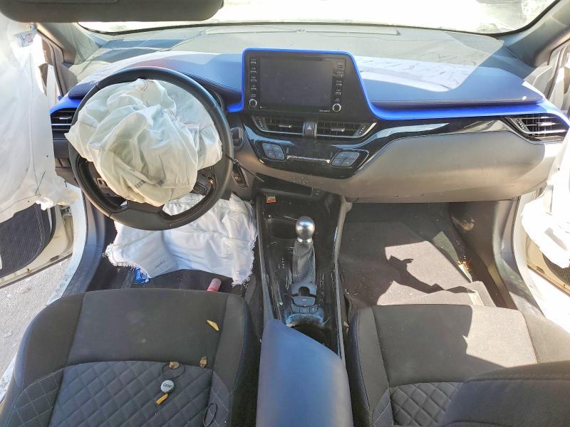 2021 Toyota C-hr xle