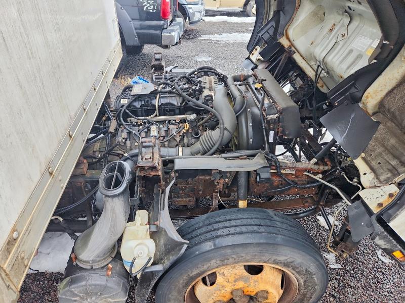 2015 Isuzu NPR HD Delivery Truck