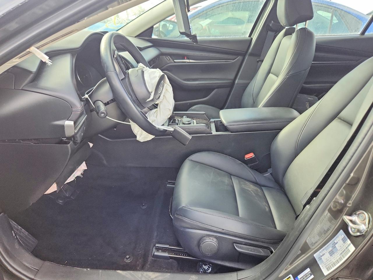 2025 Mazda 3 Select