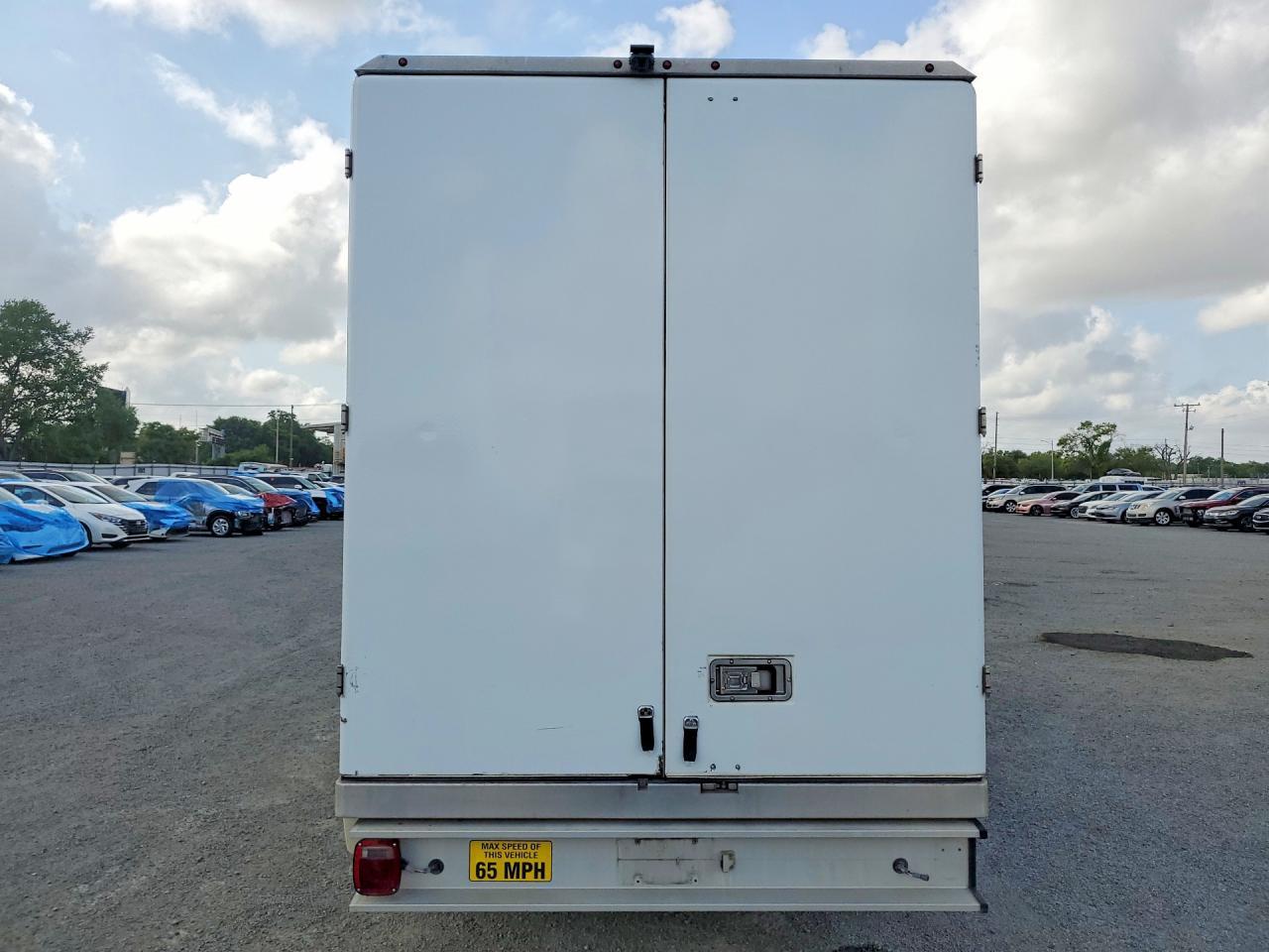 2020 Ford Transit 350 Delivery Truck