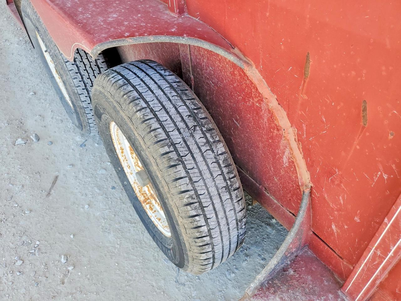 1995 Sutt 1995 Horse Trailer