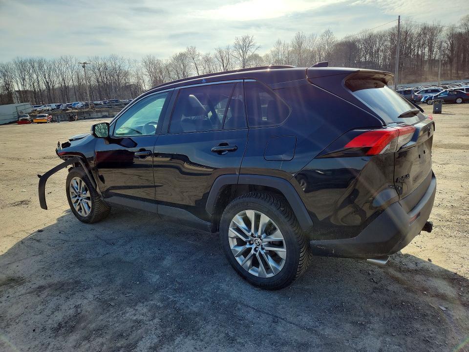 2022 Toyota Rav4 xle Premium