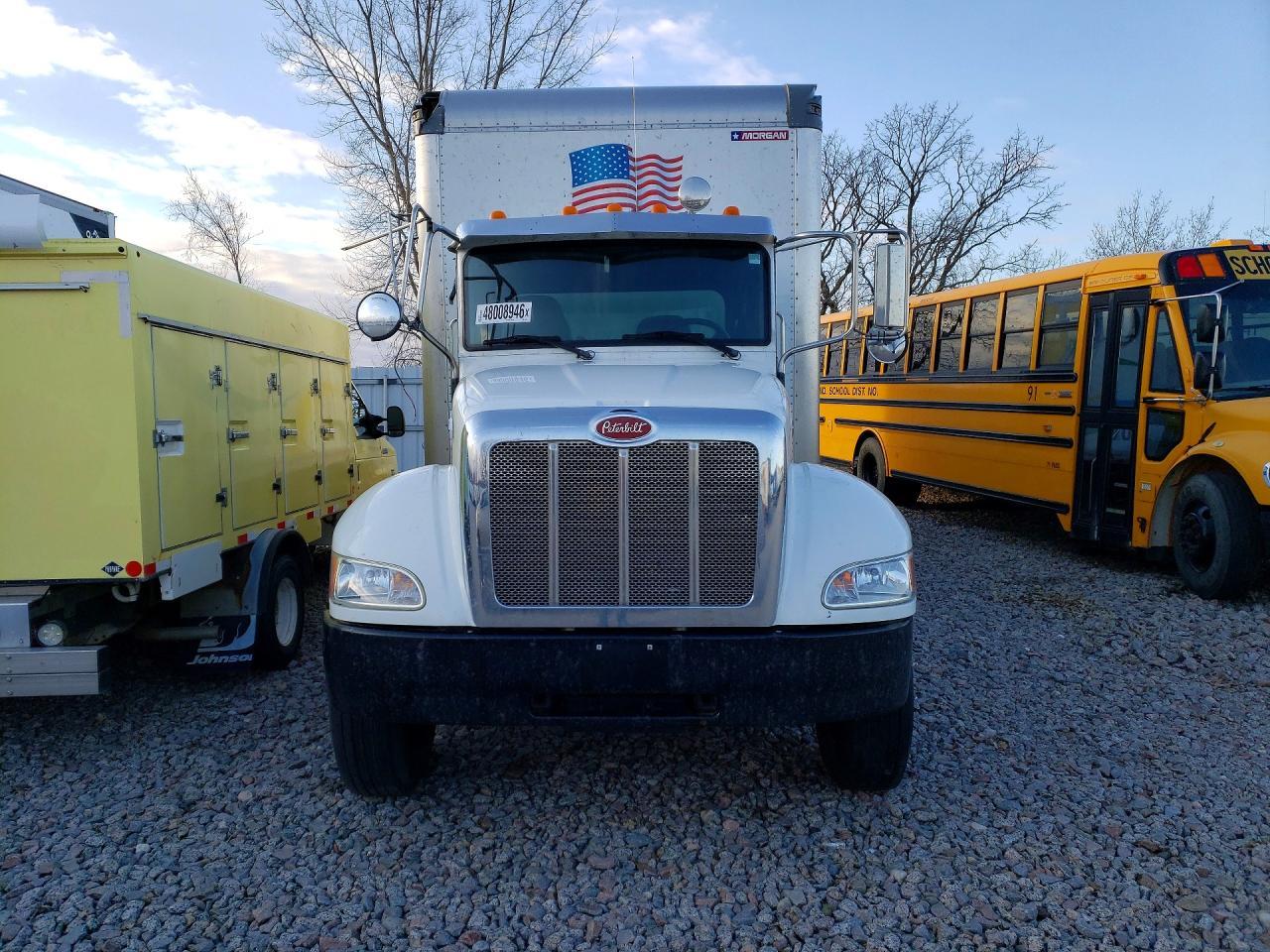 2021 Peterbilt 2021  337-BOX Truck
