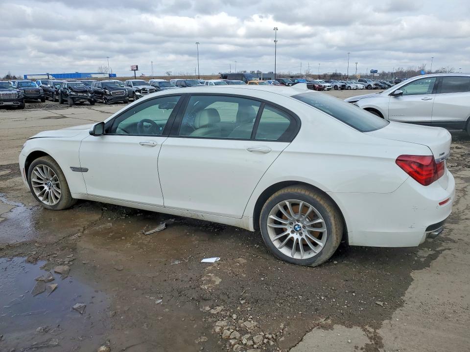 2013 BMW 740 lxi