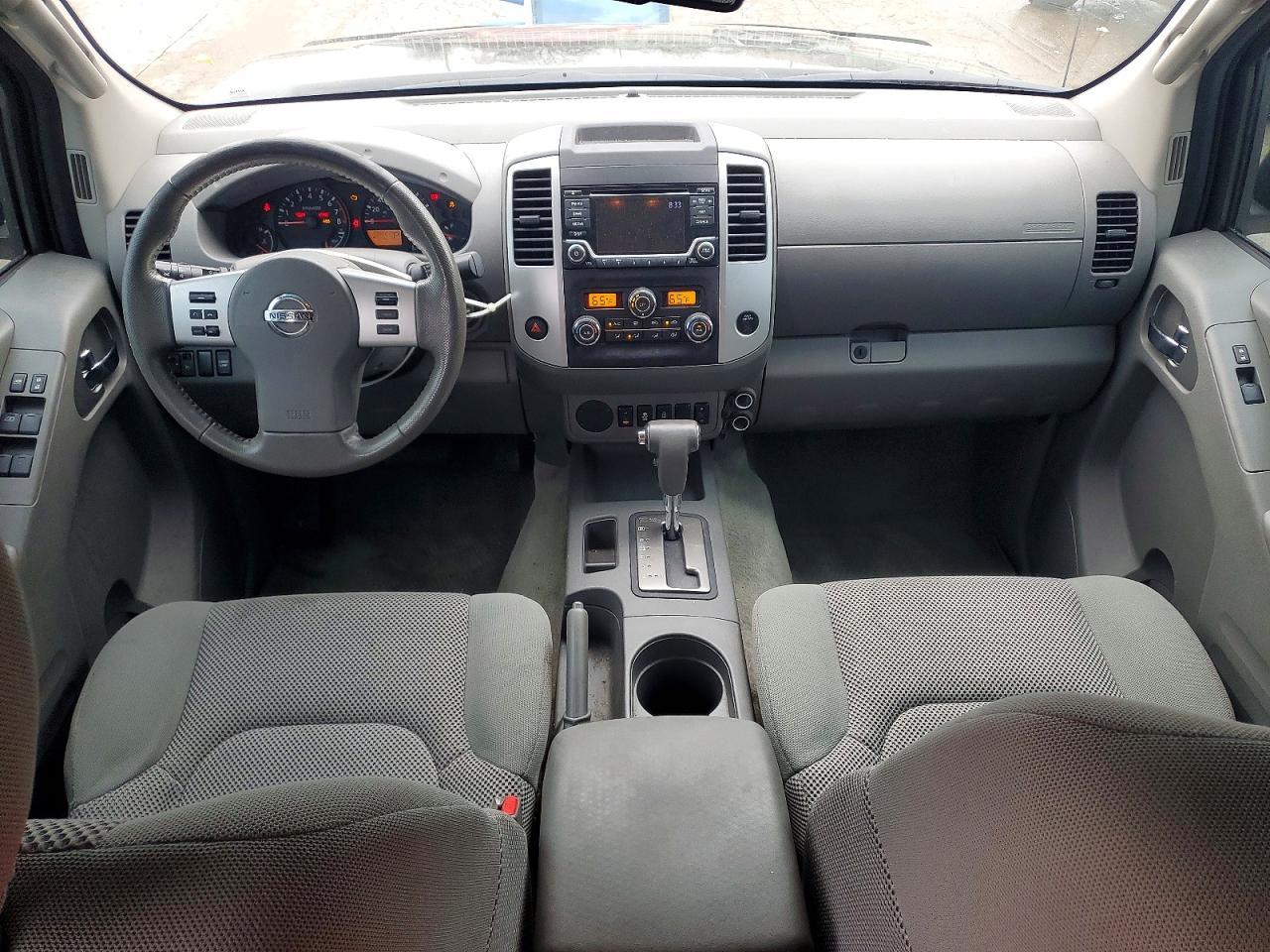 2016 Nissan Frontier SV