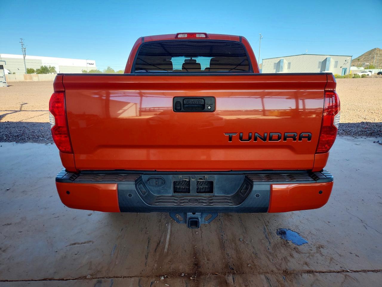 2016 Toyota Tundra SR5