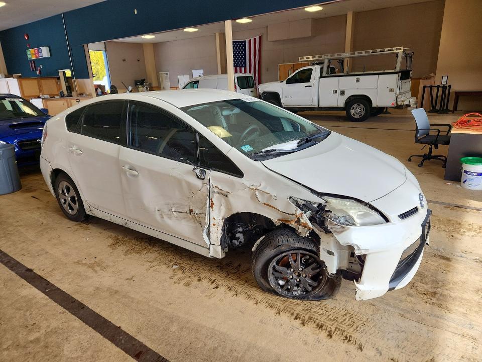 2013 Toyota Prius Three