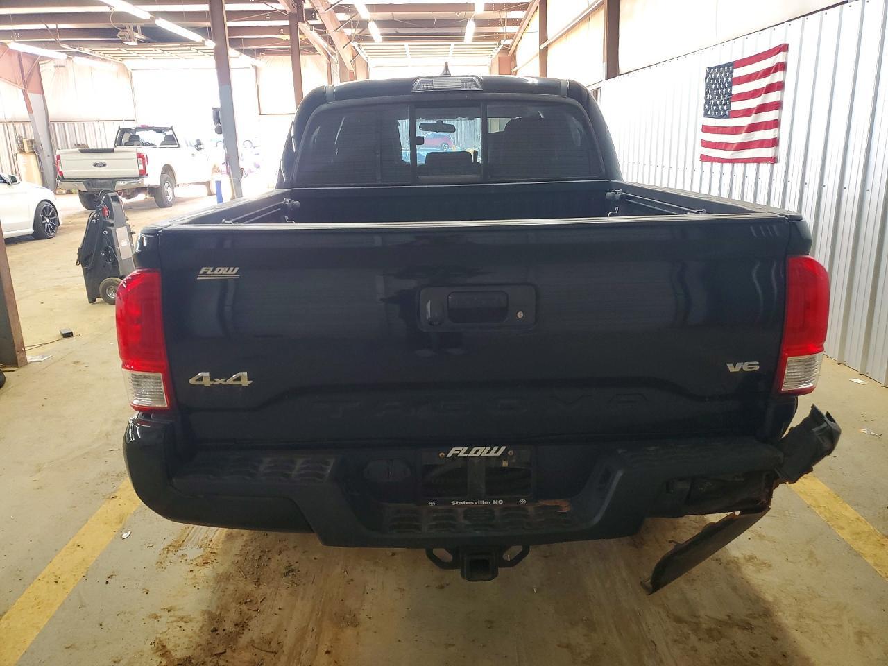 2017 Toyota Tacoma SR V6