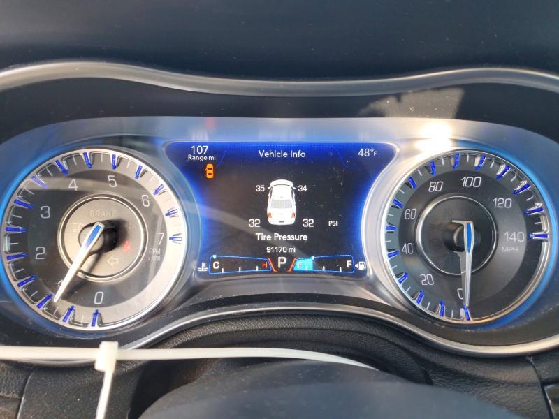 2015 Chrysler 300 Limited