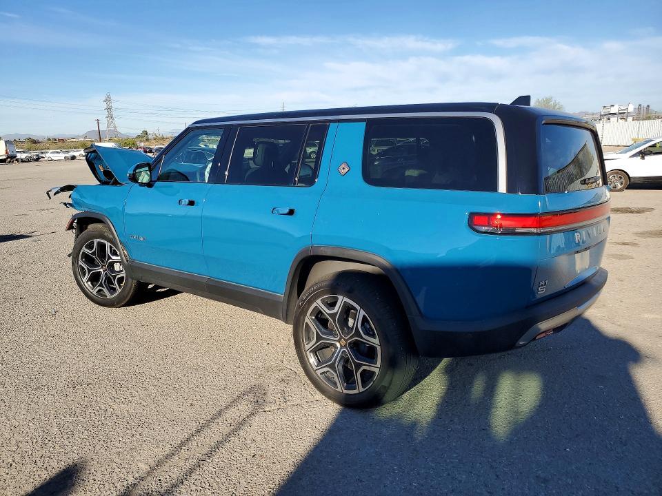 2025 Rivian R1S Adventure