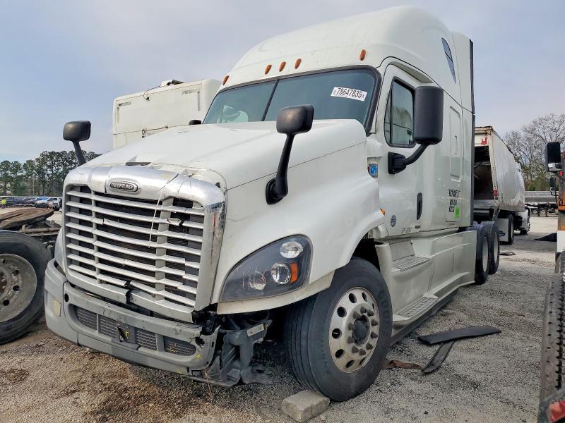 2019 Freightliner Cascadia 125 Semi Truck