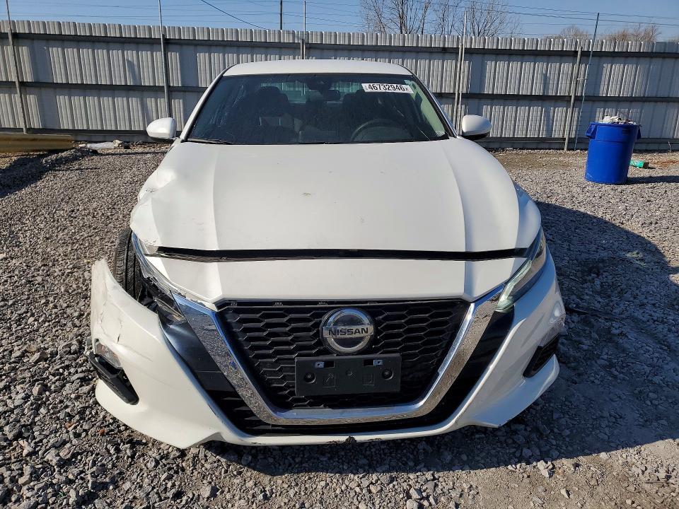 2022 Nissan Altima 2.5 sv