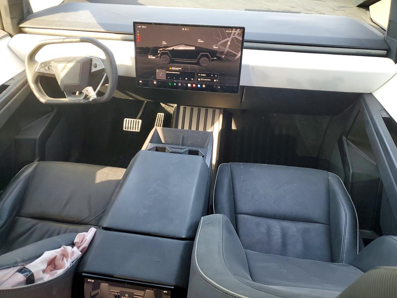 2024 Tesla Cybertruck