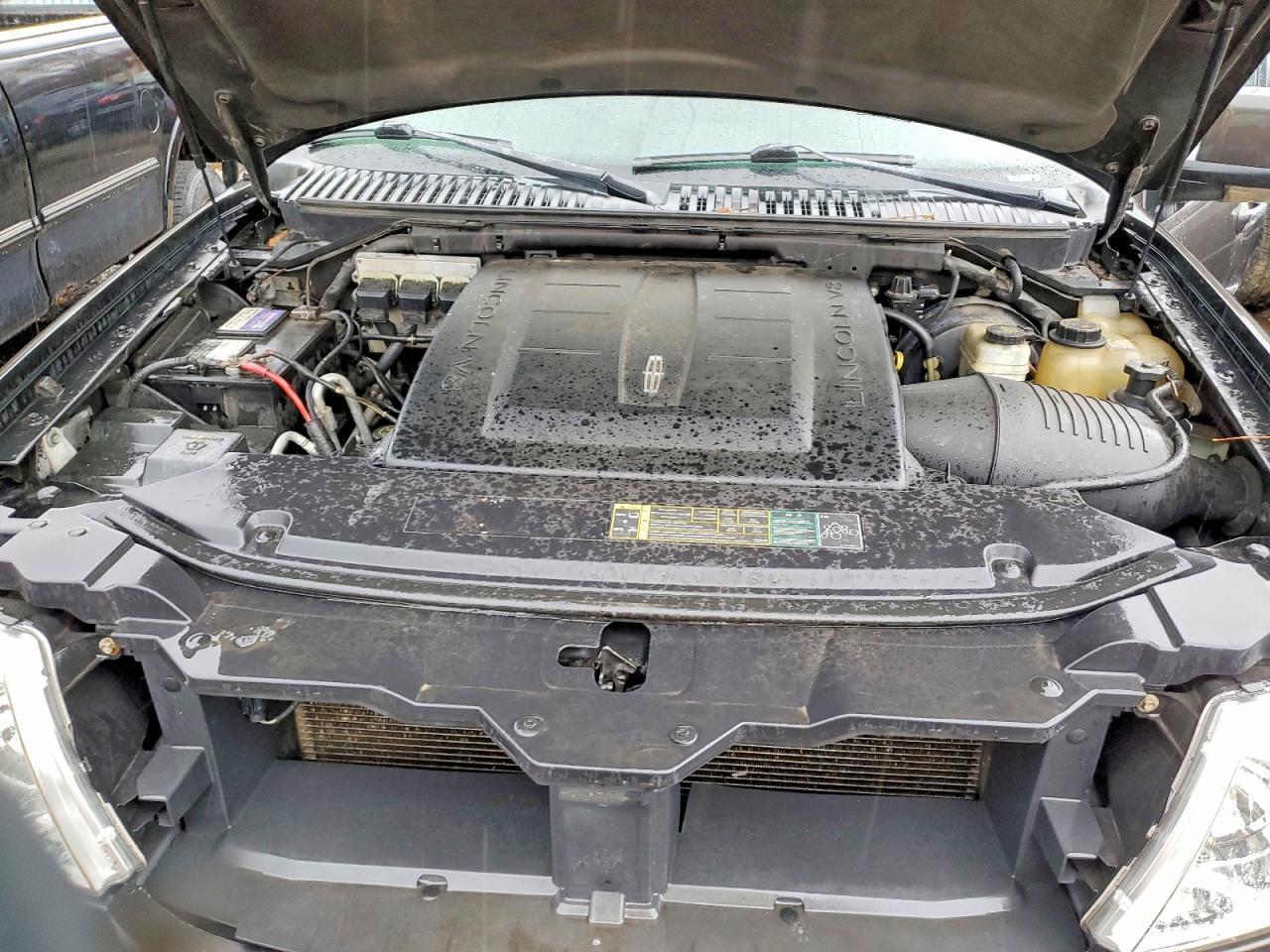 2005 Lincoln Navigator