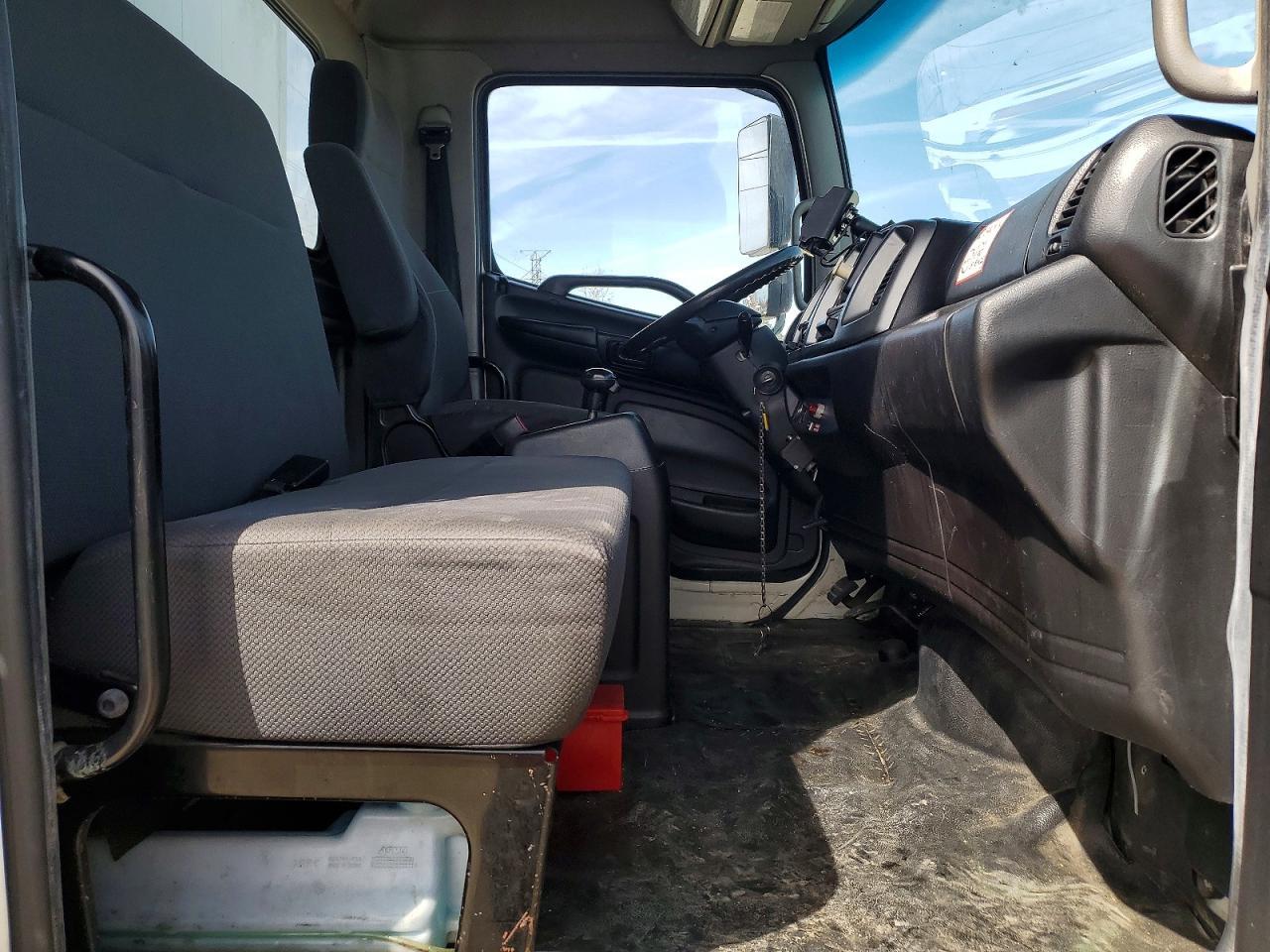 2012 Hino 338 BOX Truck
