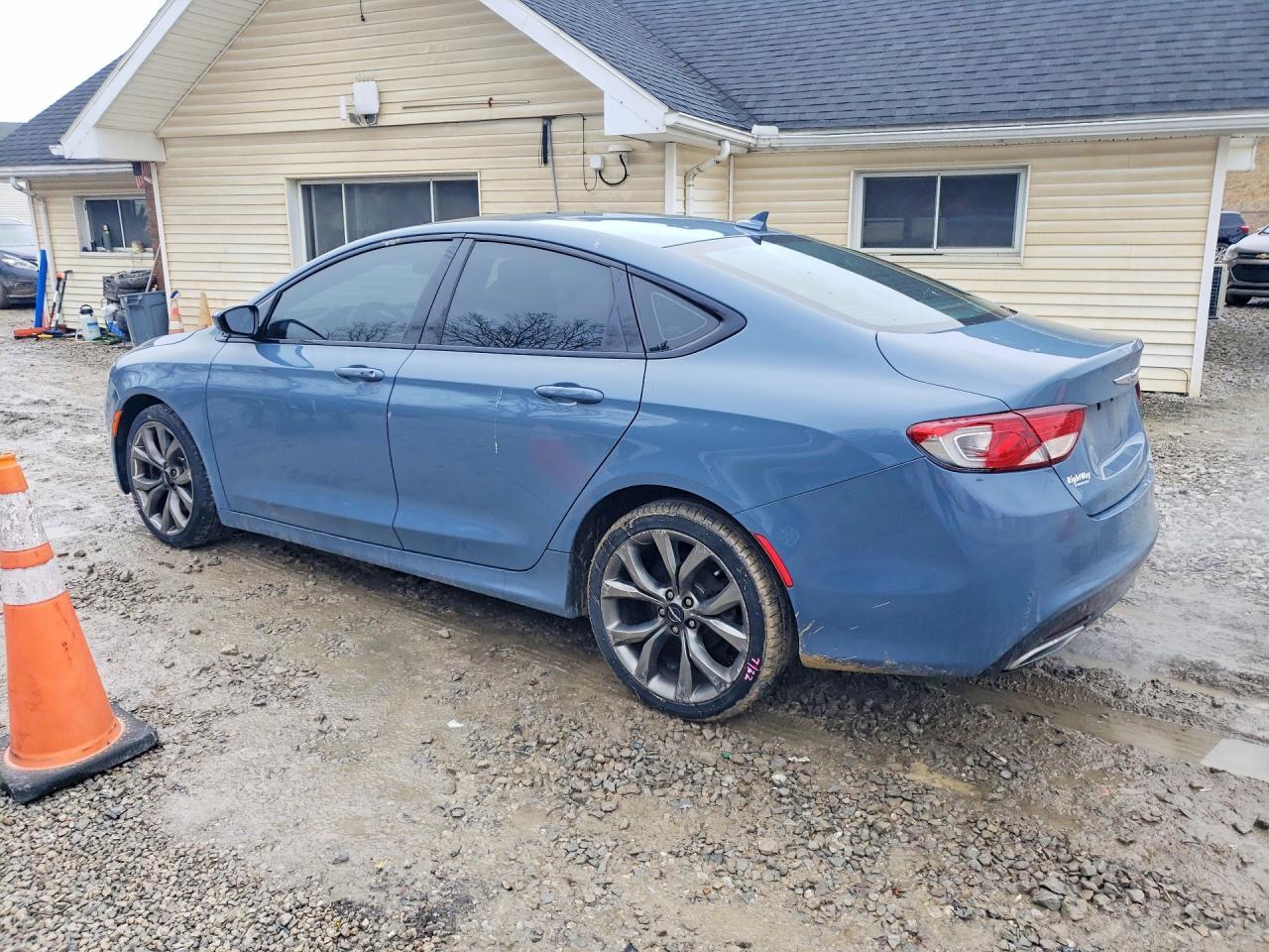 2015 Chrysler 200 s