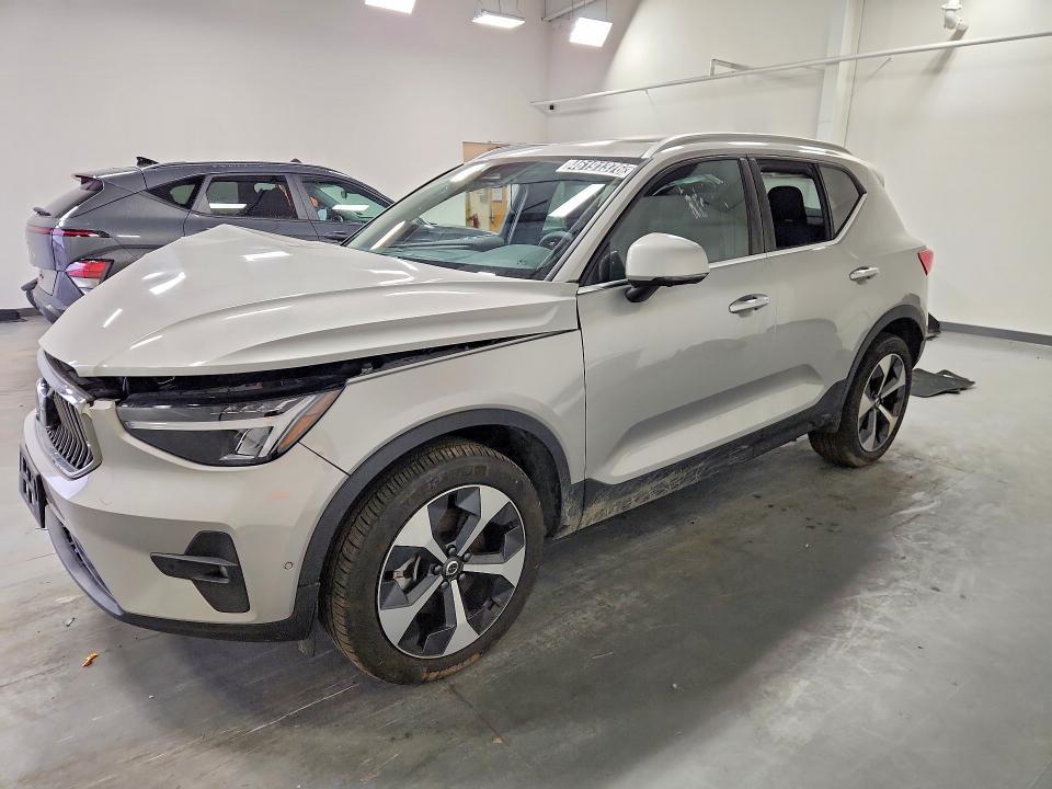 2025 Volvo Xc40 Plus