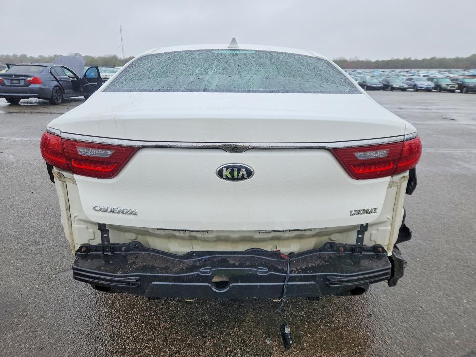 2017 KIA Cadenza Premium