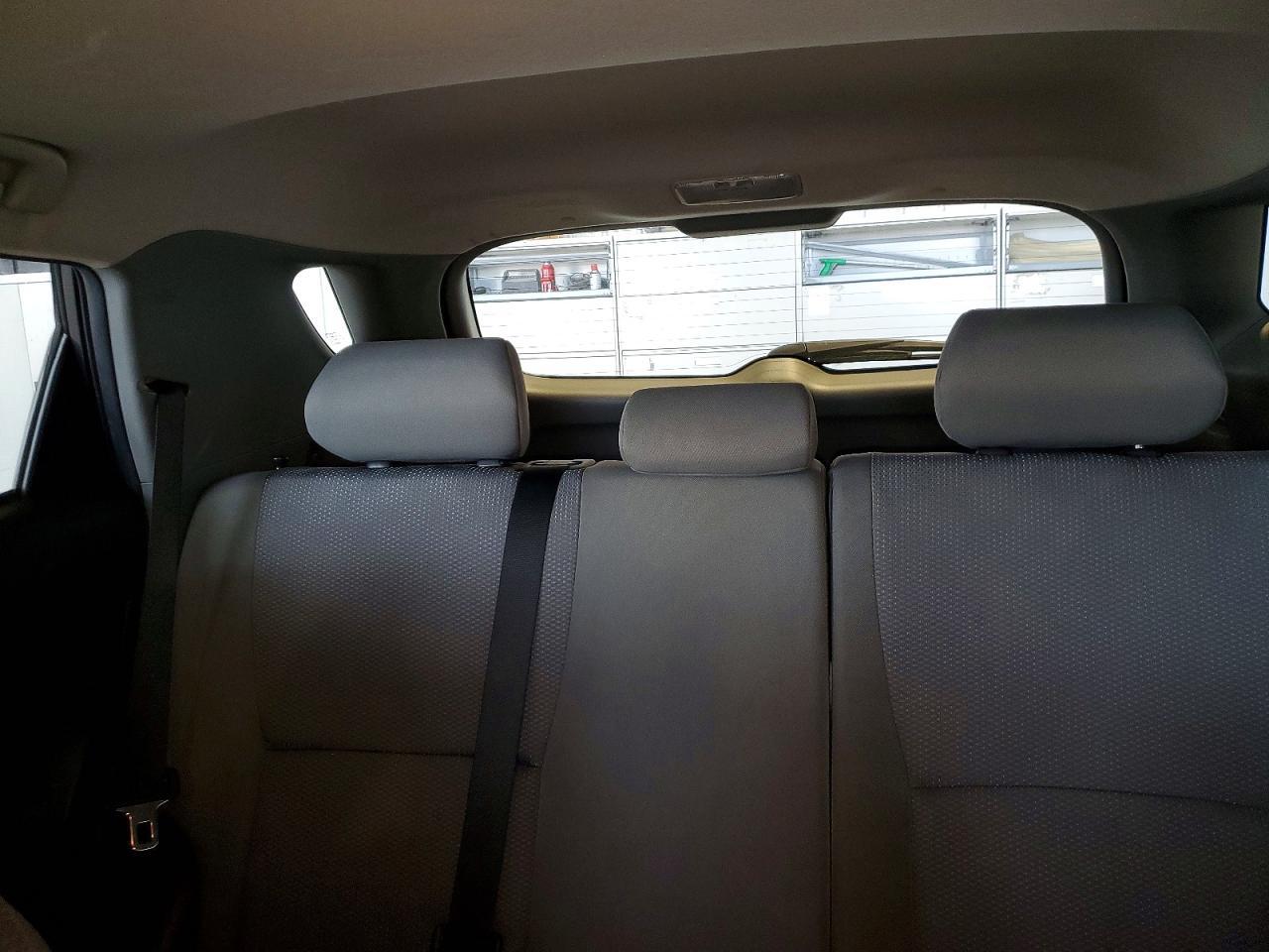 2010 Toyota Matrix s