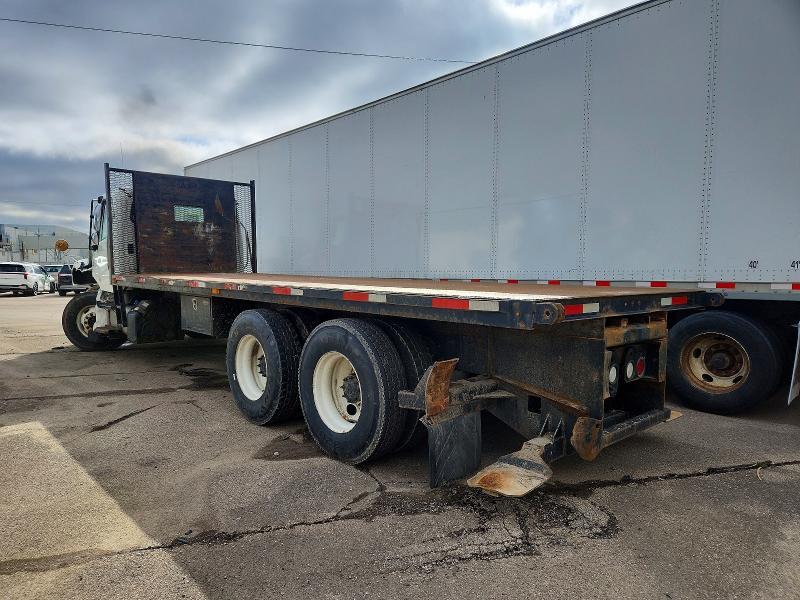 2020 Freigliner 2020 Freightliner Business Class M2 Flatbed Truck