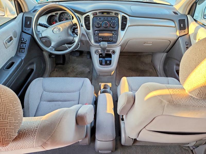 2001 Toyota Highlander Base