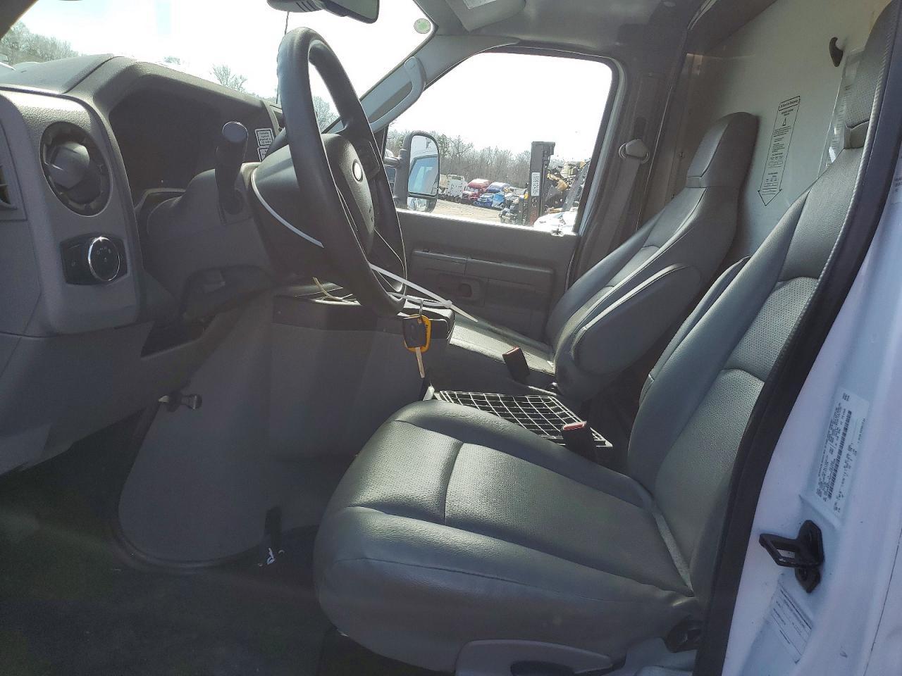 2023 Ford E350 BOX Truck